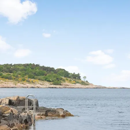 1 Bedroom Awesome In