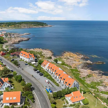 1 Bedroom Awesome In Apartment