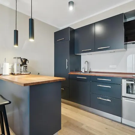 1 Bedroom Awesome In *